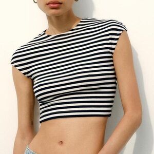 Zara black and white crop top